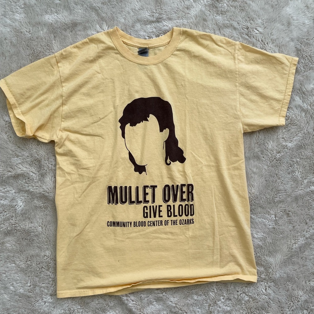 Gildan - Faded Yellow T Shirt (Size L)